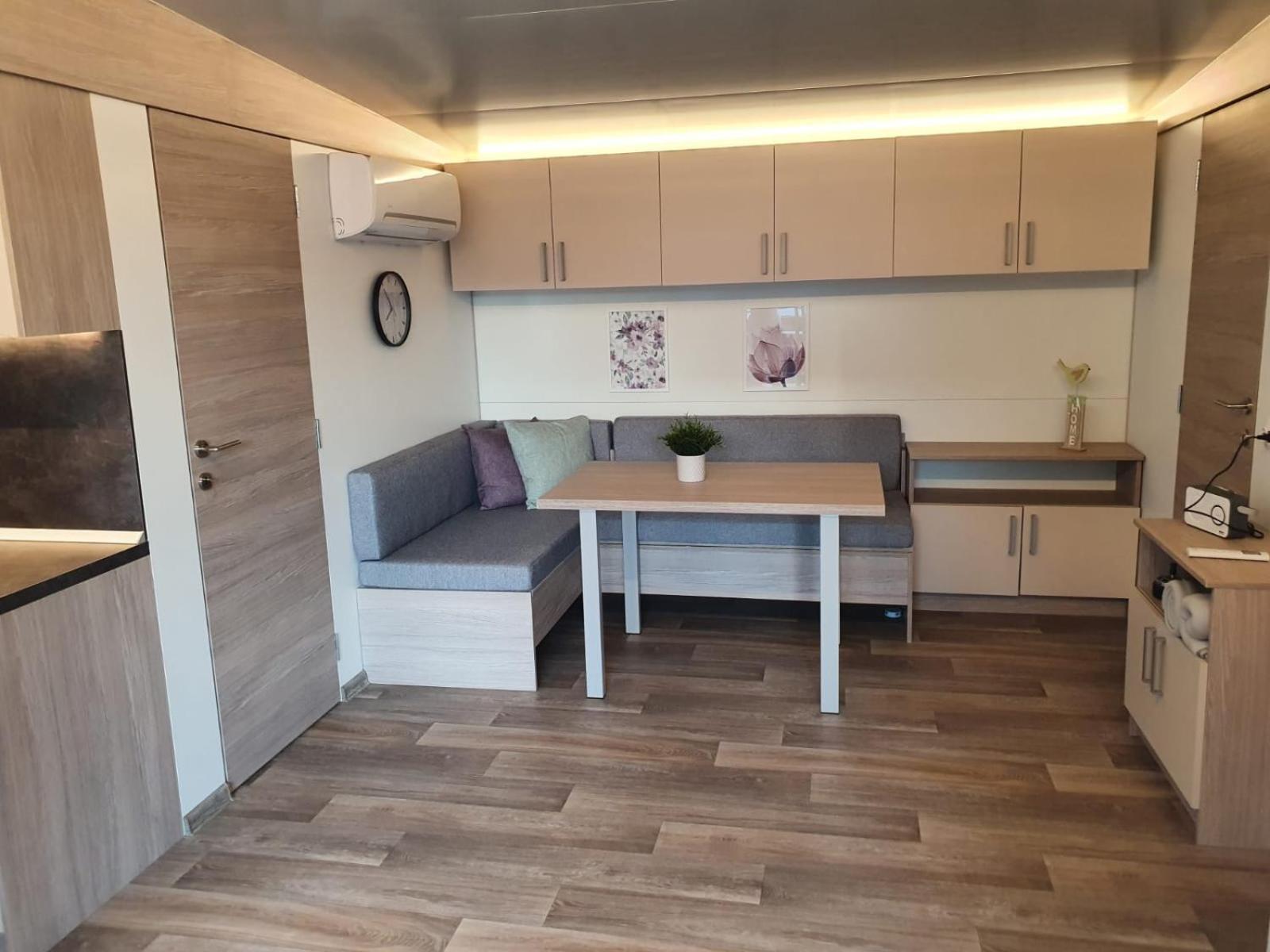 Mobile Home M&M Drage Bilik gambar