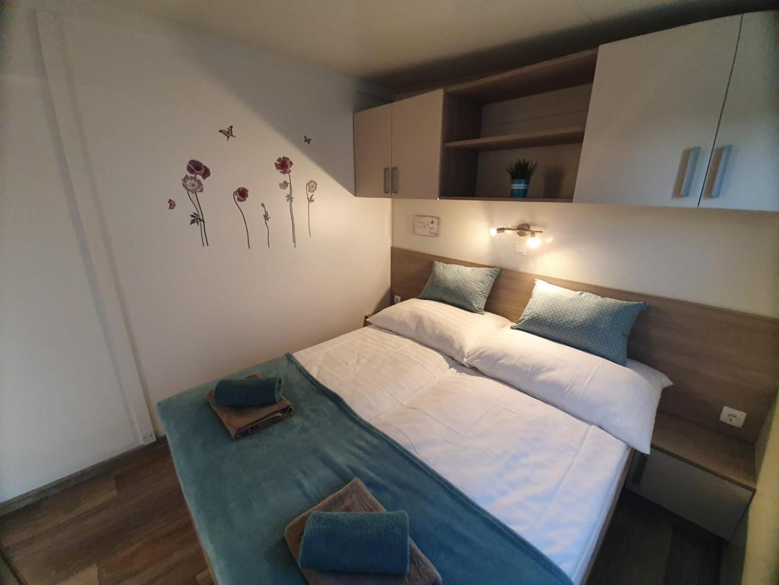 Mobile Home M&M Drage Bilik gambar